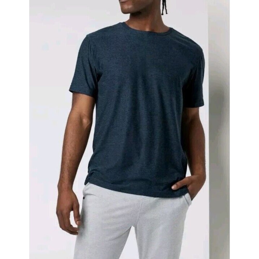 Vuori Men's Short Sleeve Tee in Dark Navy Heather